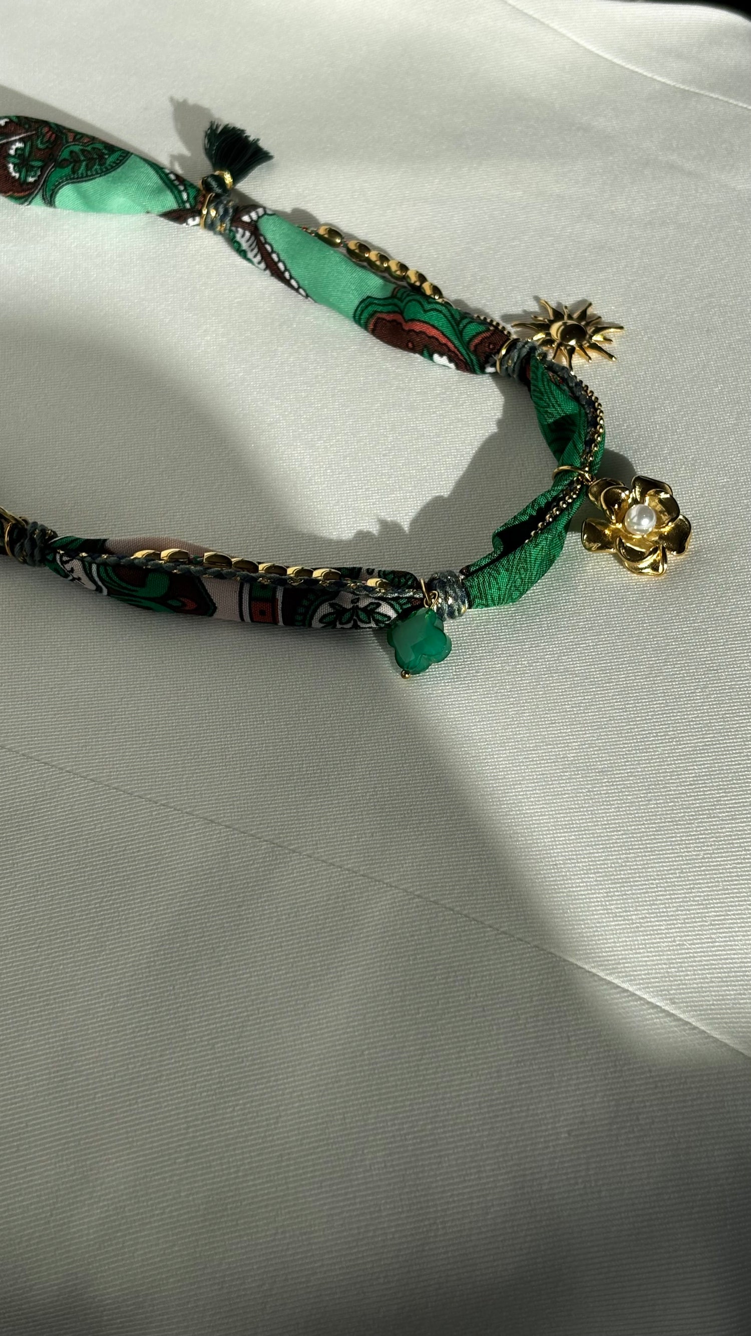 Scarf Necklace Green Gold