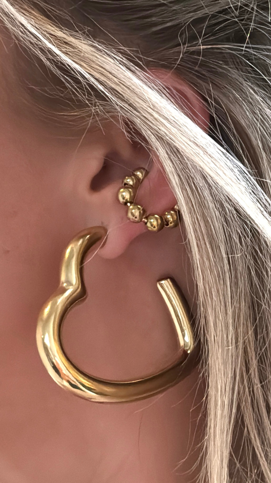 Open Heart Earrings Gold