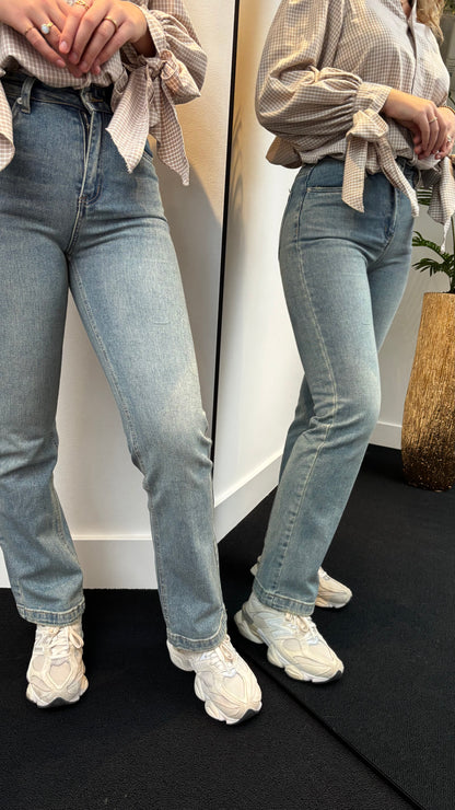 Kate Straight Leg Jeans 917