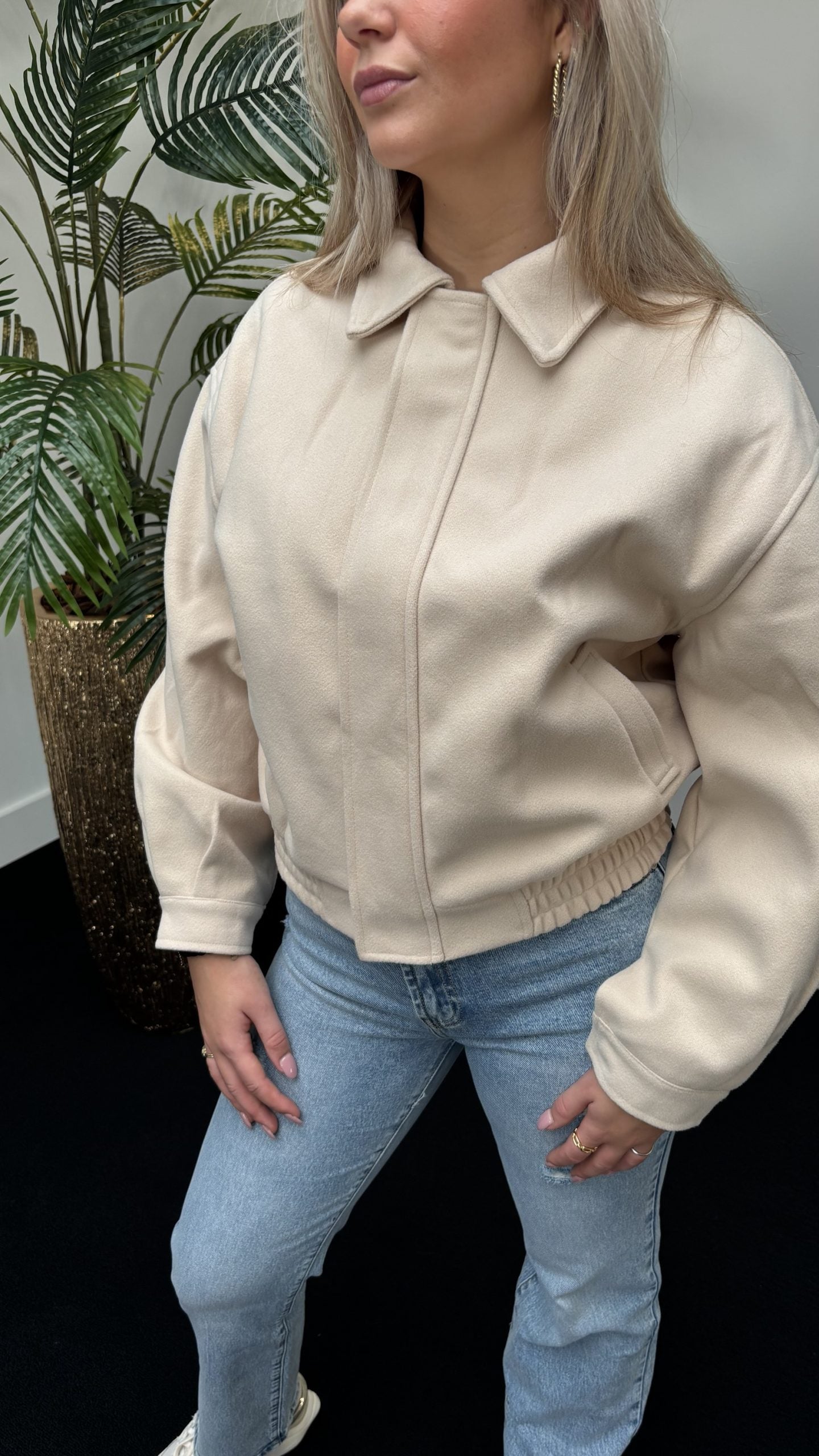 Beige Bomber 9843