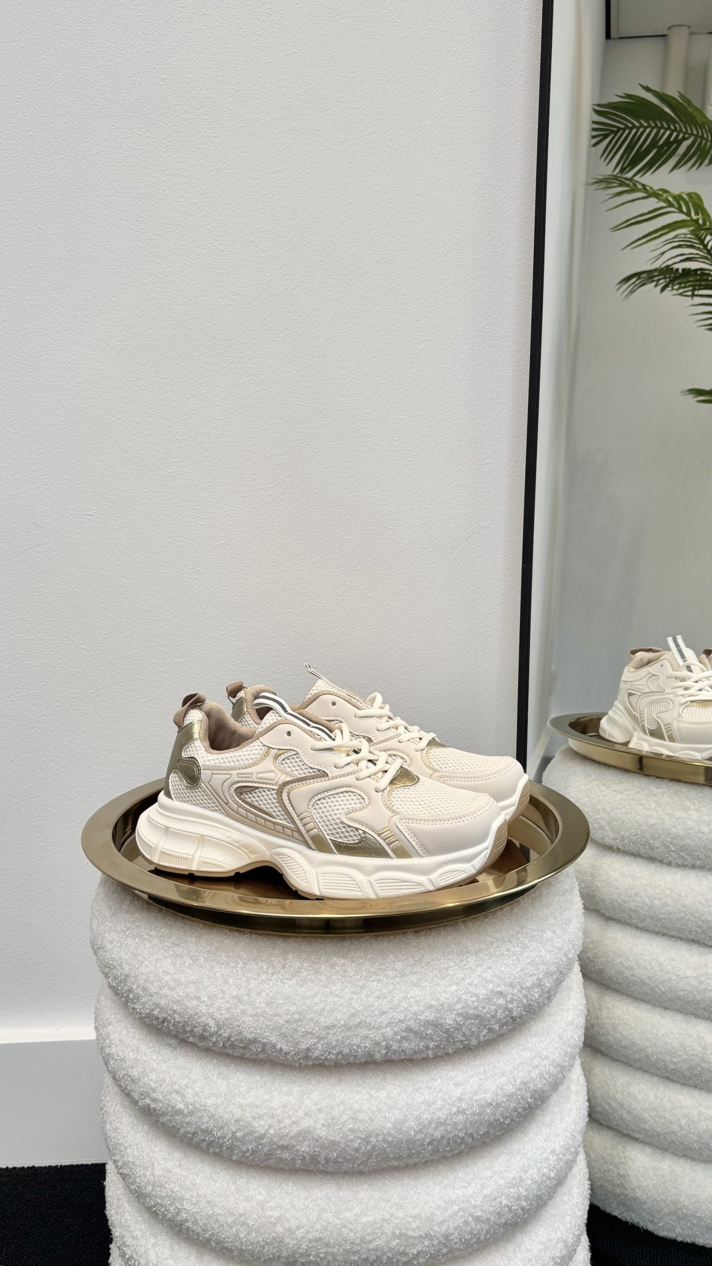 Lina Sneakers Beige Gold